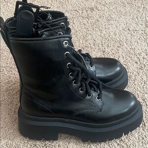 NWT No Boundaries Memory Foam Black Combat Boots